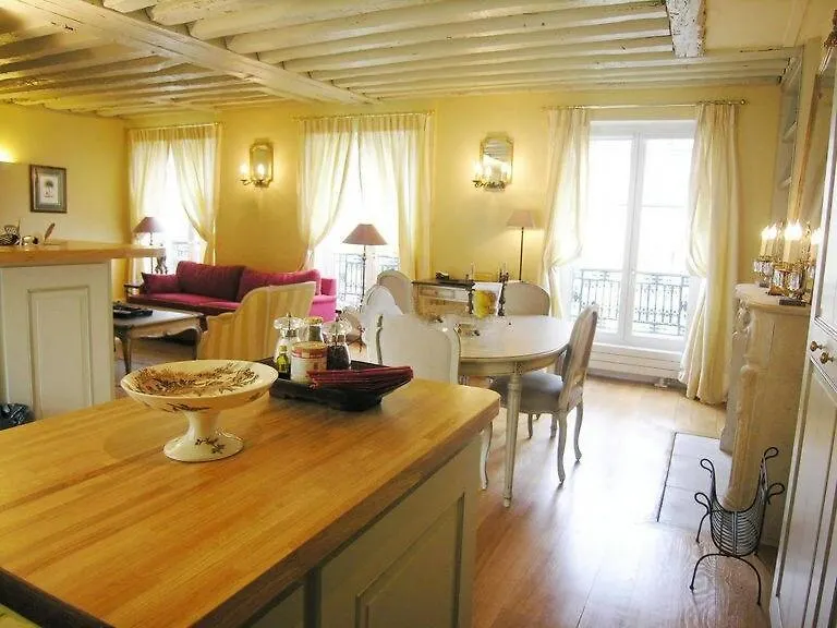 Beautiful 2 Bdrm- In The Heart Of The Marais Apartment Paris